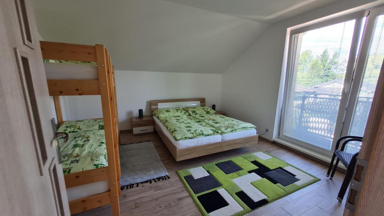 Appartement Kajula à Bešeňová Extérieur photo