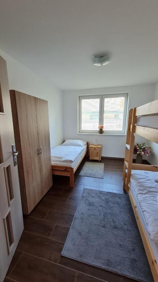 Appartement Kajula à Bešeňová Extérieur photo