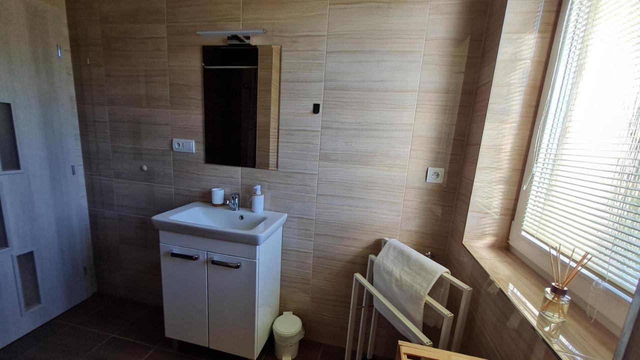 Appartement Kajula à Bešeňová Extérieur photo