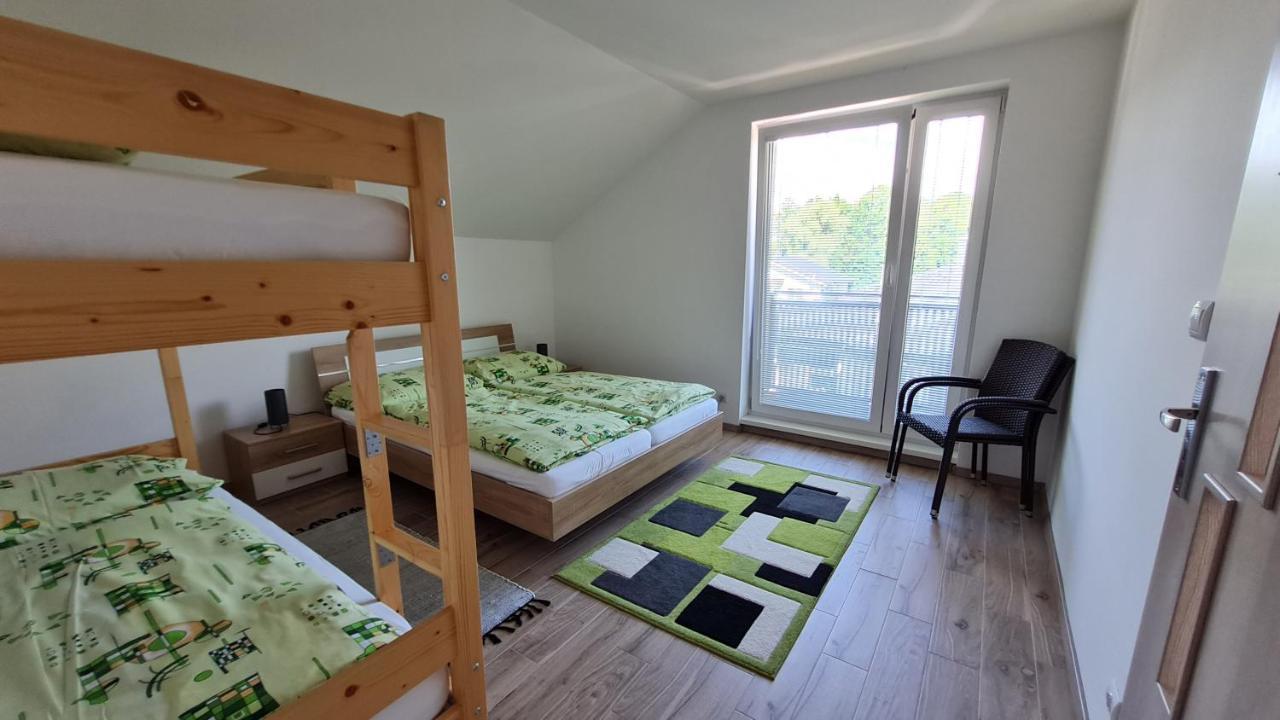 Appartement Kajula à Bešeňová Extérieur photo