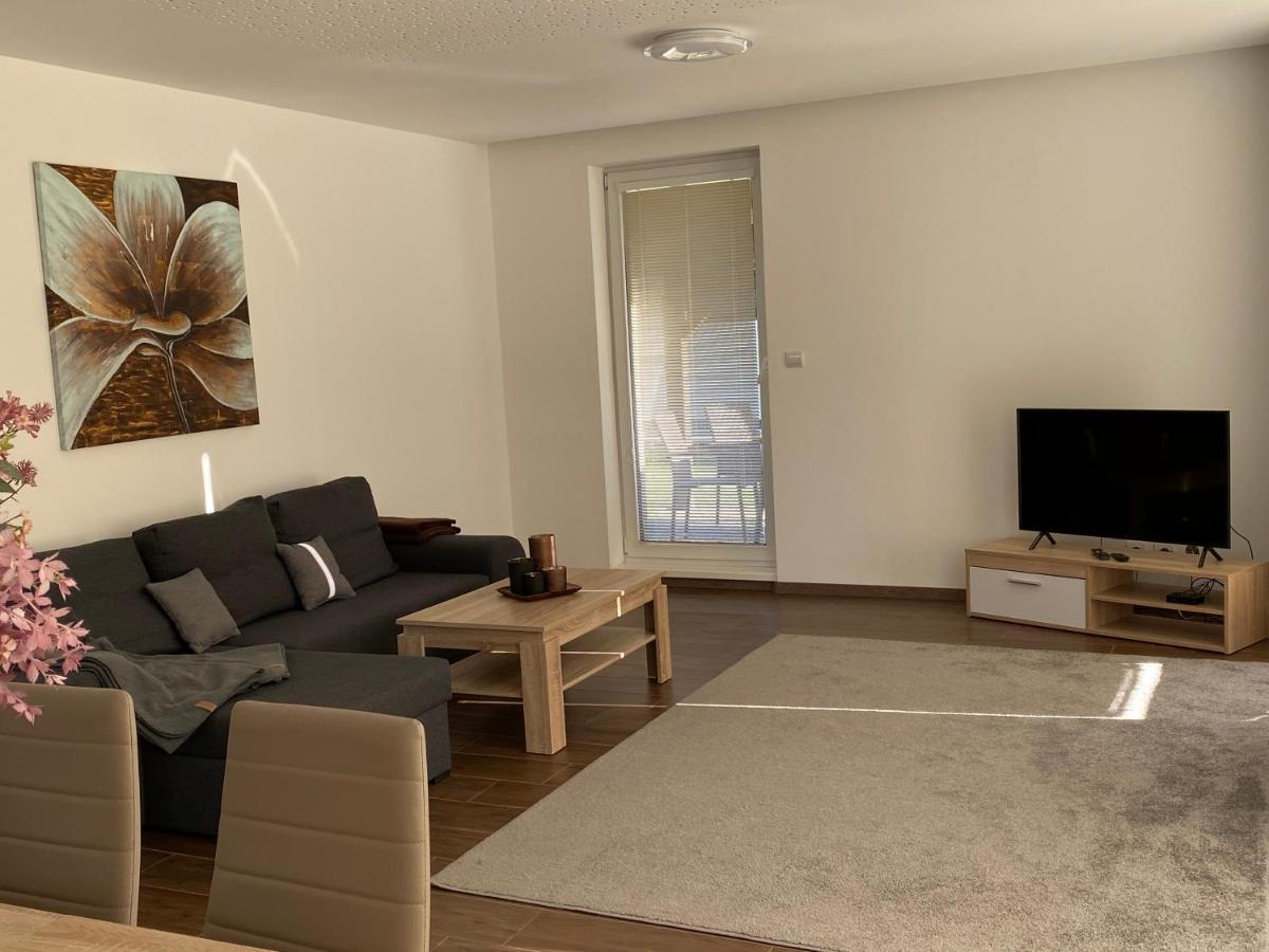 Appartement Kajula à Bešeňová Extérieur photo